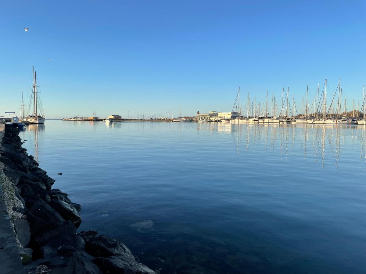 Studio - Les Pieds Dans L'Eau Agreable En Toutes Saisons 4 Couchages - Climatisation - Parking Prive - Piscine Sur Mer - Vue Magnifique Et Rare - Situation Optimum - Les Argonautes - Ile Des Pecheurs - Cap D'Agde Exteriör bild