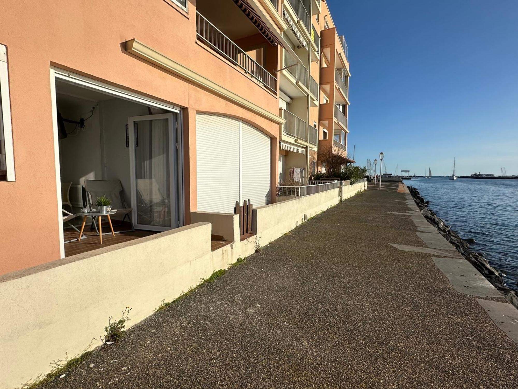 Studio - Les Pieds Dans L'Eau Agreable En Toutes Saisons 4 Couchages - Climatisation - Parking Prive - Piscine Sur Mer - Vue Magnifique Et Rare - Situation Optimum - Les Argonautes - Ile Des Pecheurs - Cap D'Agde Exteriör bild
